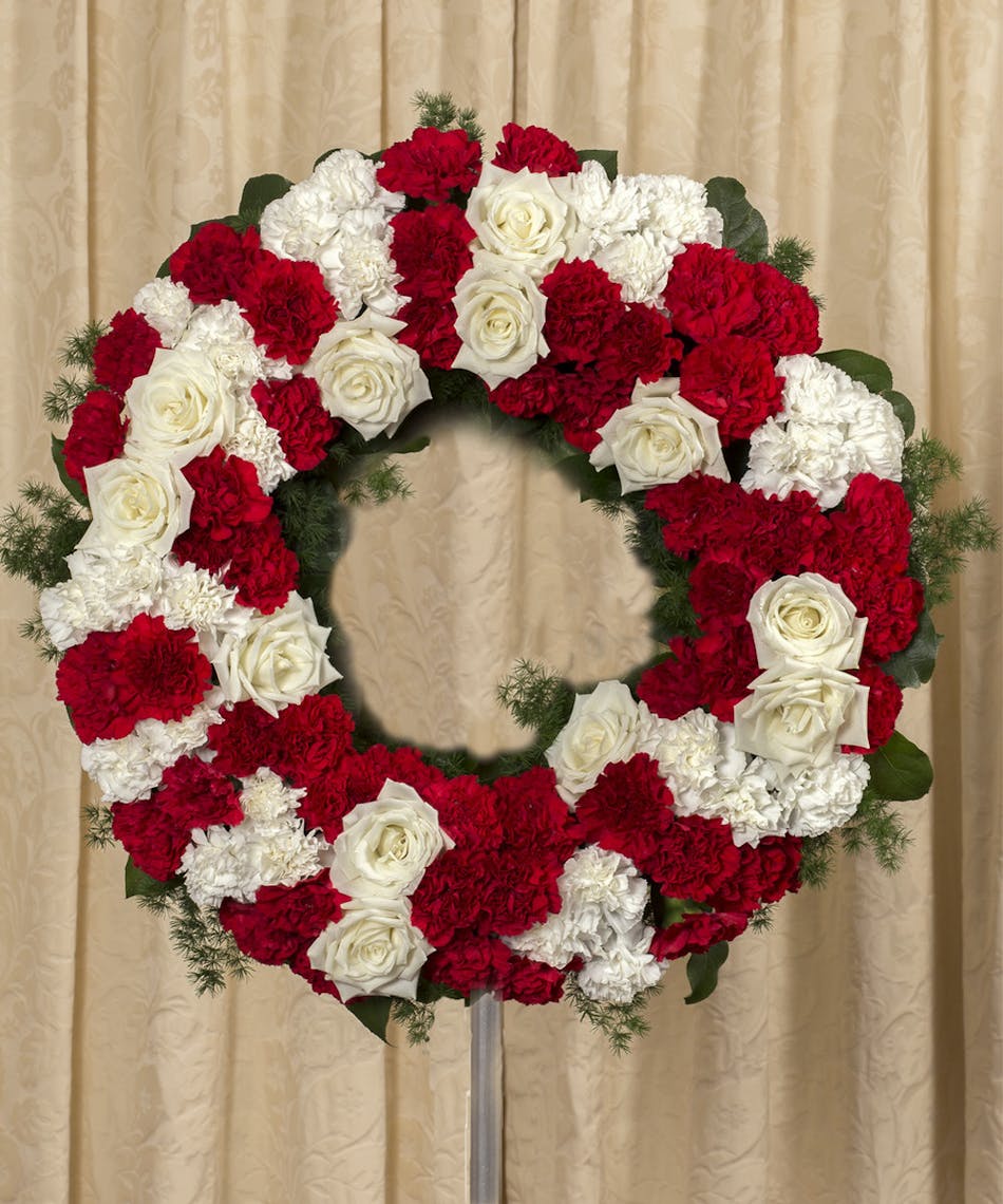 Red And White Wreath Currans Flowers