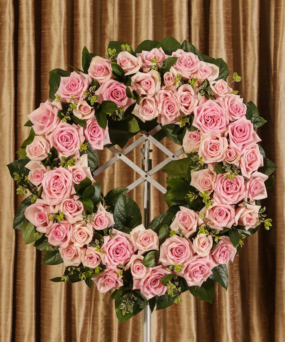 Pink Rose Wreath Sameday delivery Danvers (MA) Currans Flowers